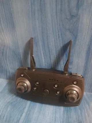 Dron Plegable Negro con Mando