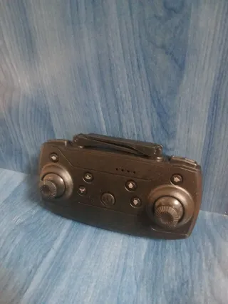 Dron Plegable Negro con Mando