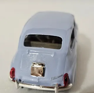 Modellino Fiat 600 D 1963