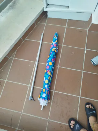 Sombrilla de playa con protección UV