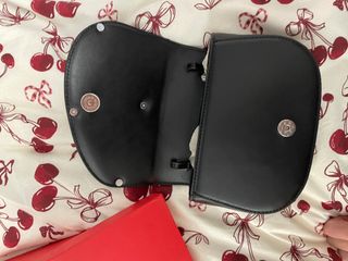 Bolso Diesel Negro con Caja