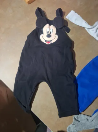 Lote Ropa y zapatos Niño 6-9 Meses