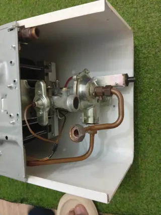 Calentador de gas Edesa blanco