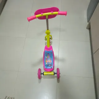 Patinete infantil 3 ruedas Trolls