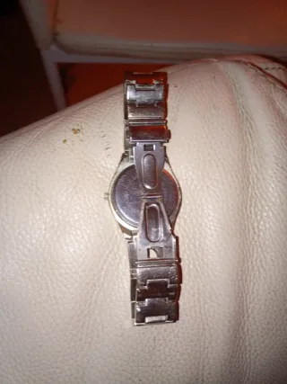 Reloj de hombre plateado