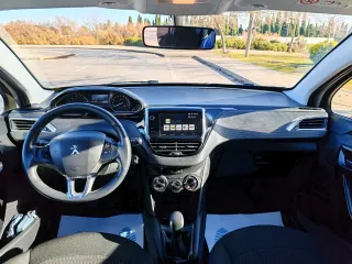 Peugeot 208 2018