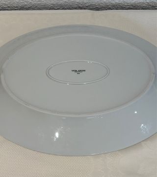 Fuente oval Vista Alegre Sagres. Porcelana blanca.