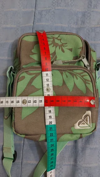 Bolso bandolera Roxy floral verde y gris