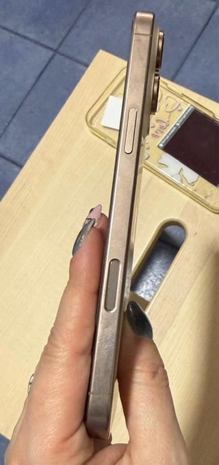 iPhone 16 Pro Max 256GB Dorado