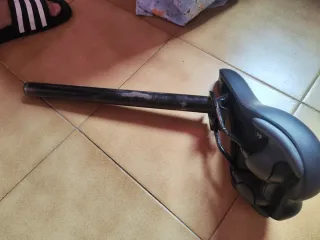 Sillín de bicicleta negro