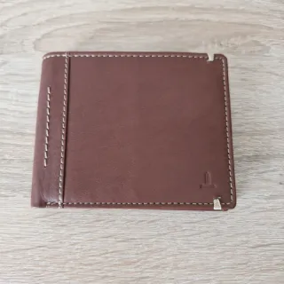 Cartera de piel artesanal LUGUPELL marrón