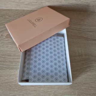 Cartera de piel artesanal LUGUPELL marrón