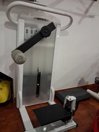 Máquina de glúteos Ortus