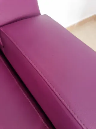 Sofá 2 plazas púrpura