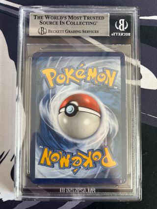 Carta Pokémon Charizard Holo R Beckett
