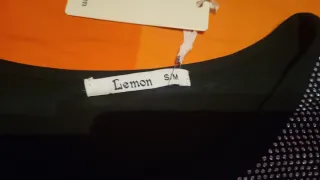 Vestido Negro con Brillantes y Cremallera