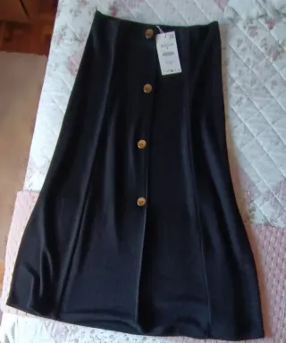 Falda Zara Larga Negra Talla M