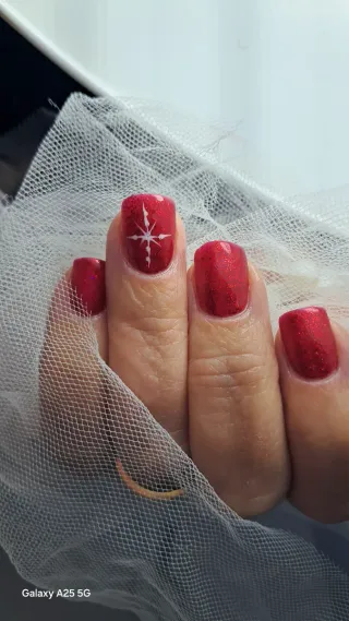 Manicura y pedicura