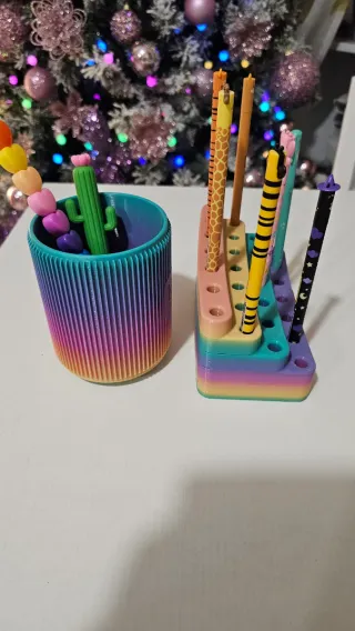 Set Barattolo + Espositore Portapenne Legami