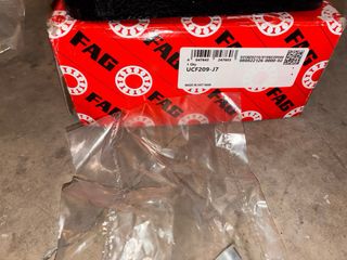 Rodamiento FAG UCF209-J7 con soporte