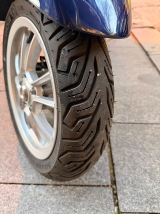 Vespa Primavera 125 3.000kms 2023 en garantia