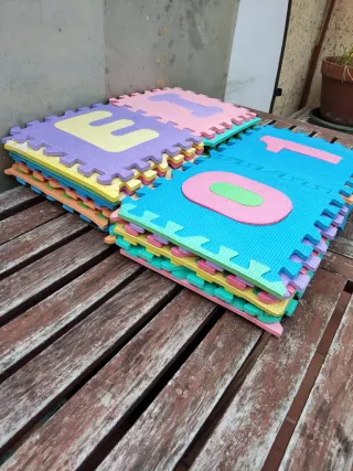 Alfombra estetillas puzzle infantil letras números