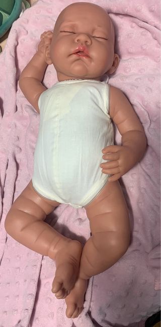 Muñeco bebé realista