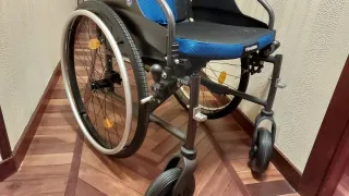 Silla de ruedas vermeiren. Sin uso.