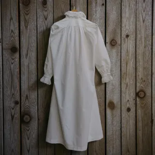 Camisón antiguo victoriano con encajes