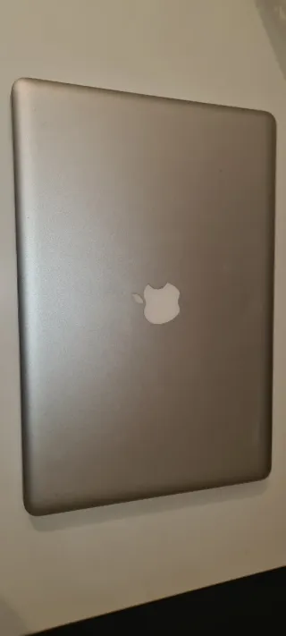 MacBook Pro A1286 Plata