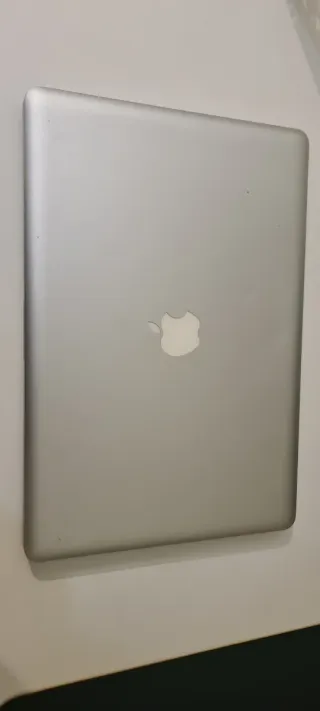 MacBook Pro A1286 Plata