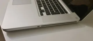 MacBook Pro A1286 Plata