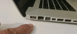 MacBook Pro A1286 Plata