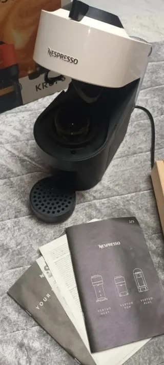 Cafetera Nespresso Vertuo Pop