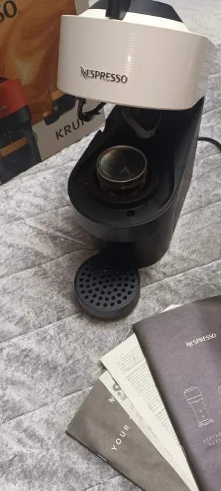 Cafetera Nespresso Vertuo Pop