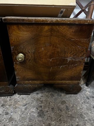 Mueble de dormitorio para restaurar