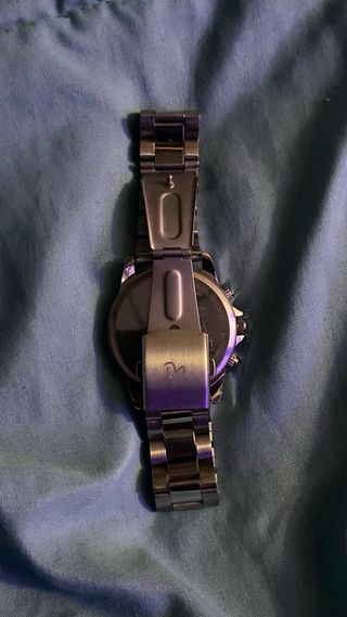 Reloj de pulsera de hombre plateado y negro