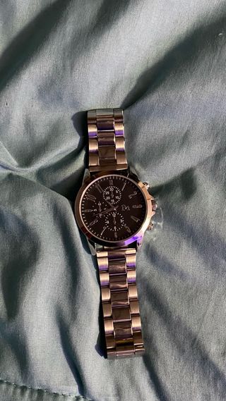 Reloj de pulsera de hombre plateado y negro
