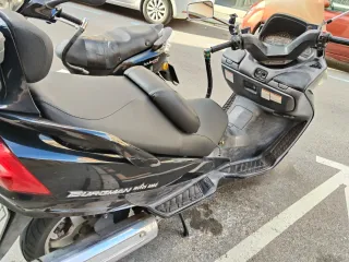 Suzuki Burgman 250 AN