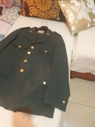 Traje militar 3 estrellas talla 56