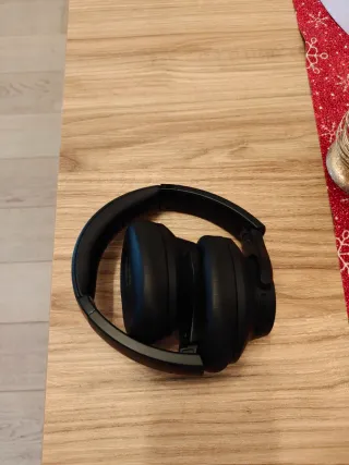 Auriculares Soundcore Q20i Negros