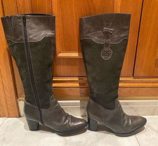 Botas de mujer gris oscuro