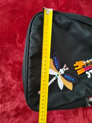 Bolso Mochila y Bandolera Negro Multicolor