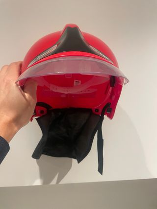 Casco bombero juguete rojo