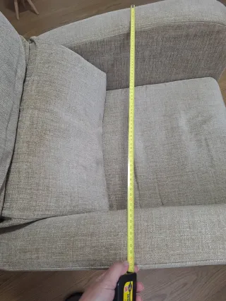 Sillón reclinable con reposapiés