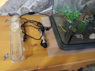 Acuario con filtro gris