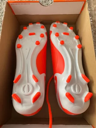 Zapatillas Nike Fútbol Rojas Talla [Talla]