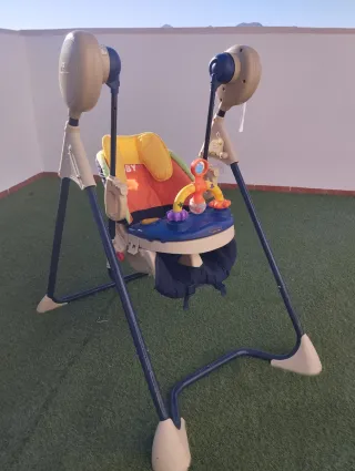 Trona y columpio eléctrico para bebé