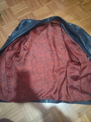 Chaqueta de cuero vintage negra