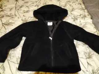 Giacca in pelliccia sintetica con cappuccio 152 cm